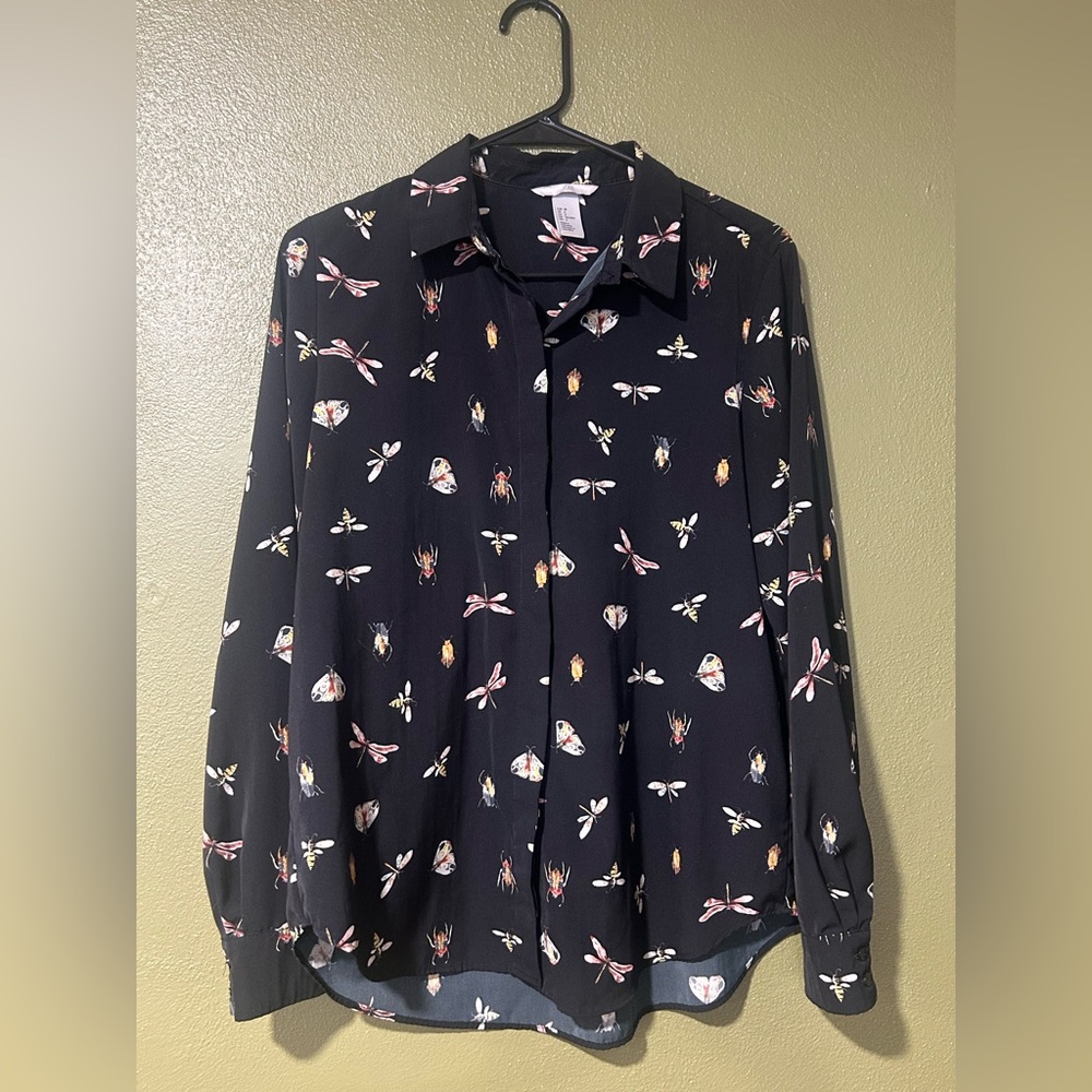H&M Insect Bug Print Button Up Long Sleeve Shirt